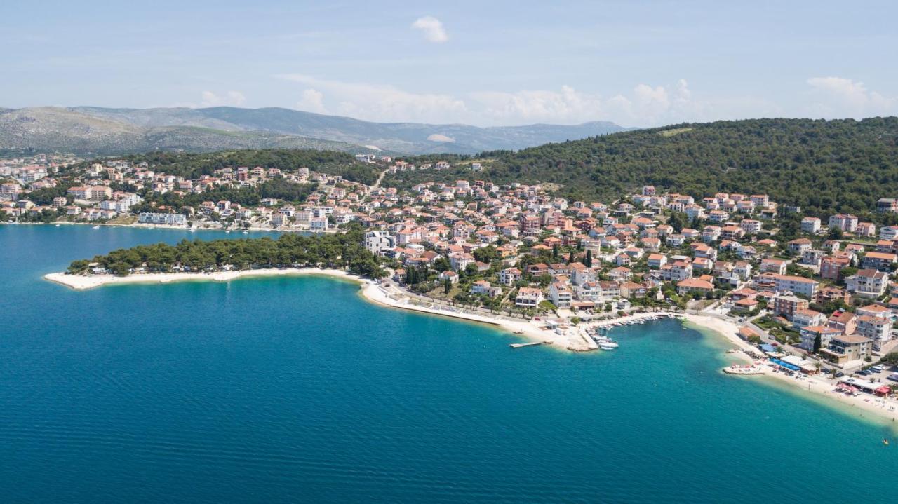 Apartments With A Parking Space Okrug Gornji, Ciovo - 13859 Trogir Exteriör bild